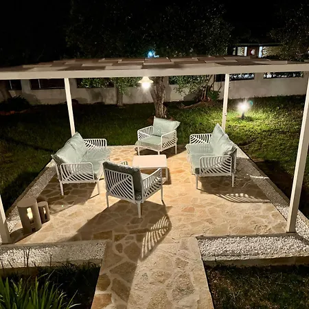 Edith's House - Adults Only Appartement