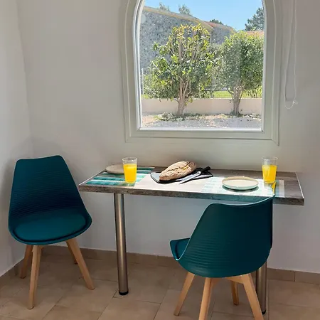 Edith's House - Adults Only Appartement *
