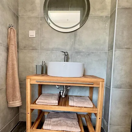 Διαμέρισμα Edith's House - Adults Only *