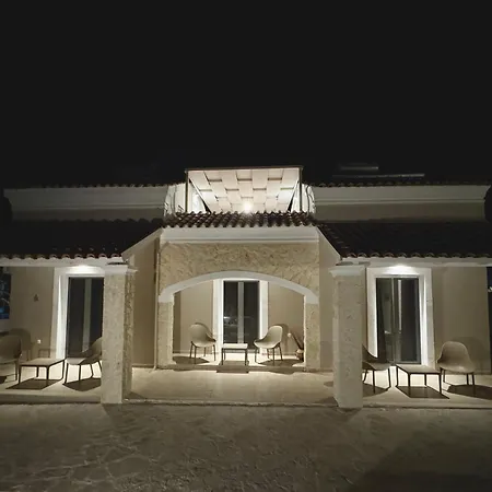 Διαμέρισμα Edith's House - Adults Only Παραλία Αλμυρού