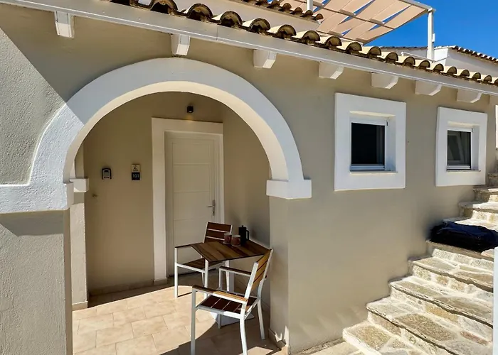 Edith's House - Adults Only Апартаменты *