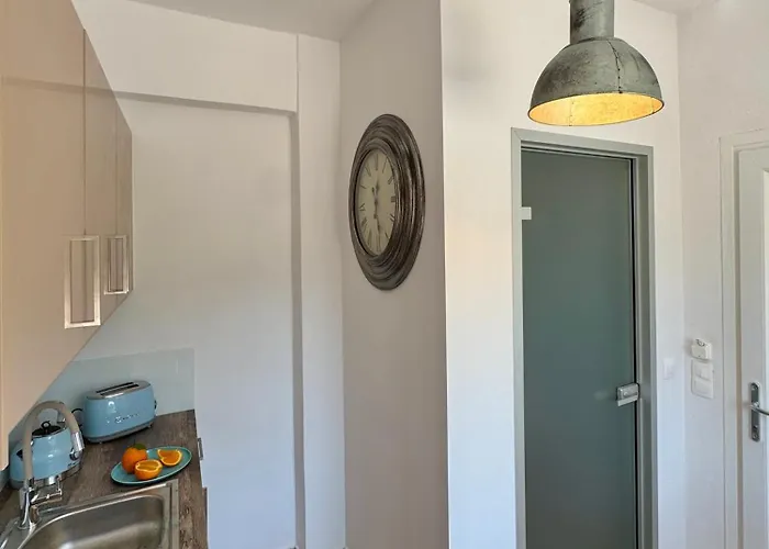 Edith's House - Adults Only * Альмирос-Бич